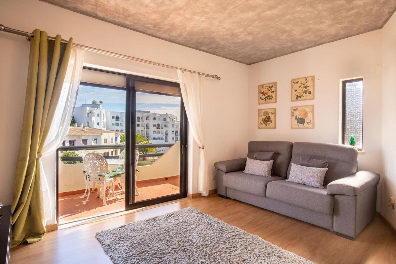 Lovely One Bedroom Apartment In Alvor Kültér fotó